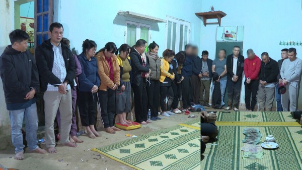 Thanh Hoá: Bắt quả tang 15 đối tượng đánh bạc dưới hình thức xóc đĩa